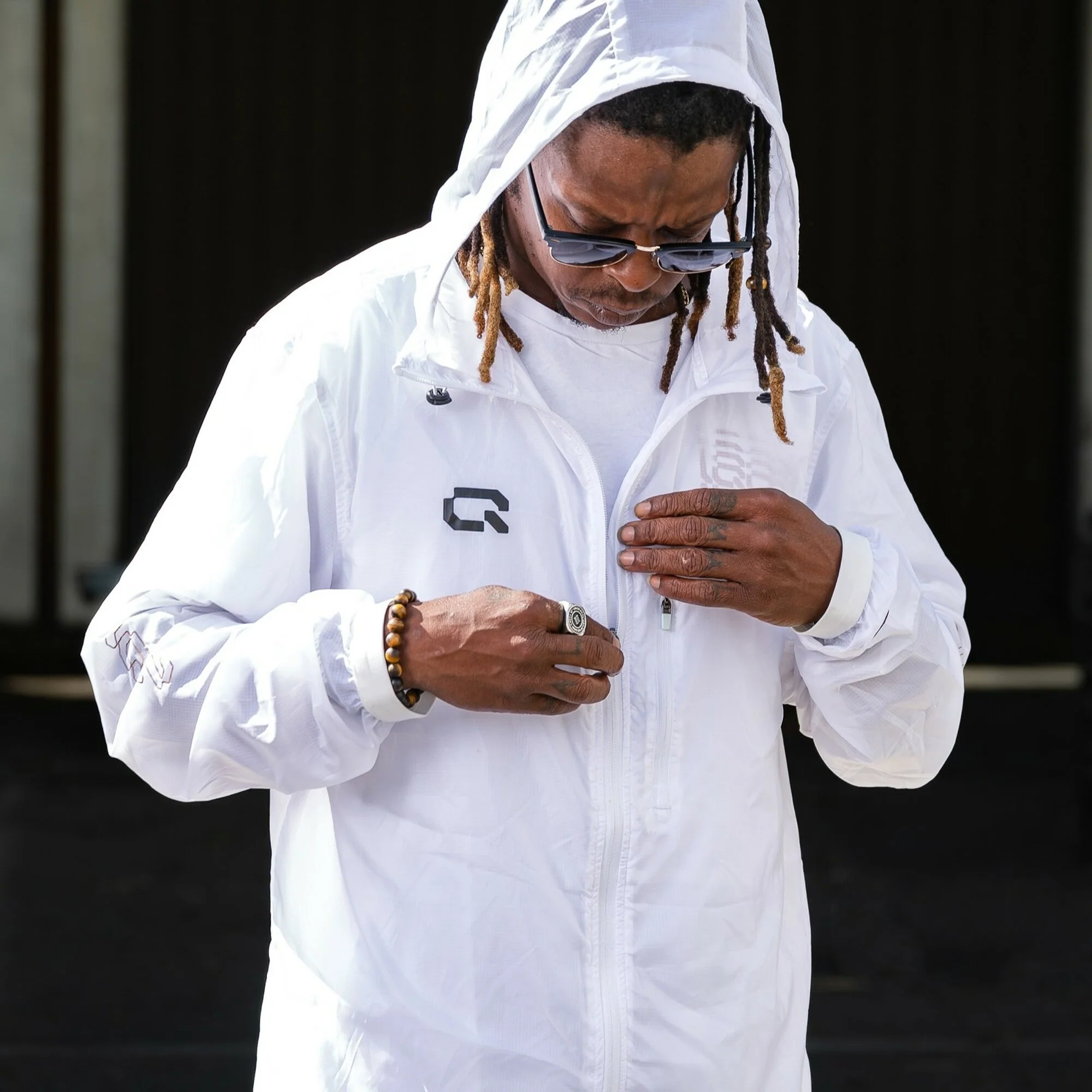 IQON Performance Windbreaker - Image 4